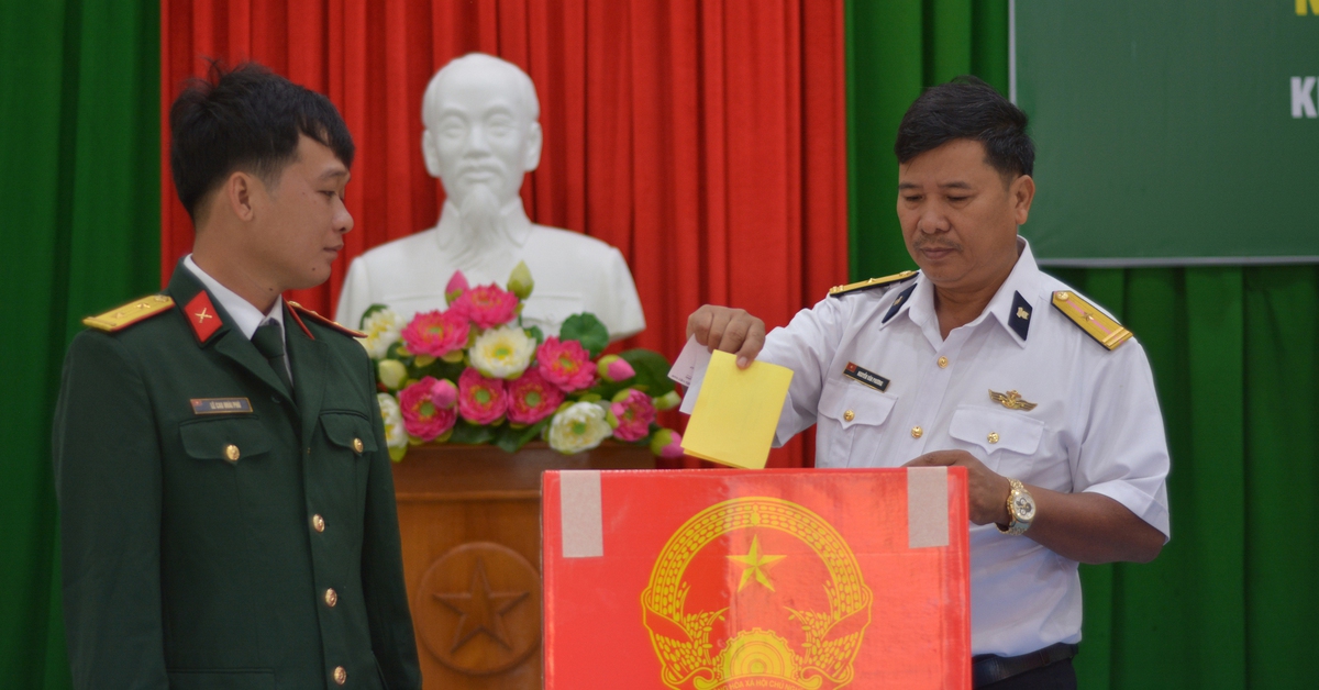 Các lực lượng vũ trang đặc khu Phú Quý hoàn thành bỏ phiếu