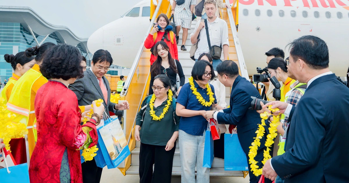 Mở đường bay thẳng kết nối hai trung tâm du lịch Nha Trang - Phú Quốc