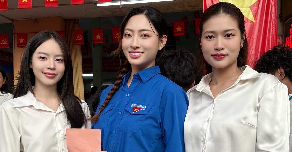 Sao Việt khoe những khoảnh khắc khó quên khi đi bầu cử