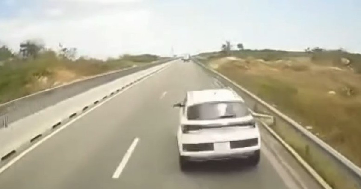 Vụ tai nạn trên cao tốc Cam Lâm - Vĩnh Hảo, 2 người chết: Ô tô dừng trên làn đường xe chạy