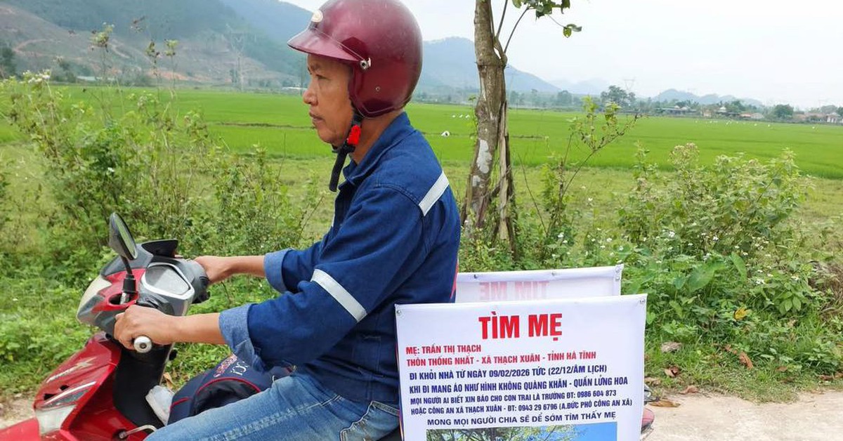 Con trai dán thông báo lên xe máy đi khắp nơi tìm người mẹ mất tích đã mấy tháng