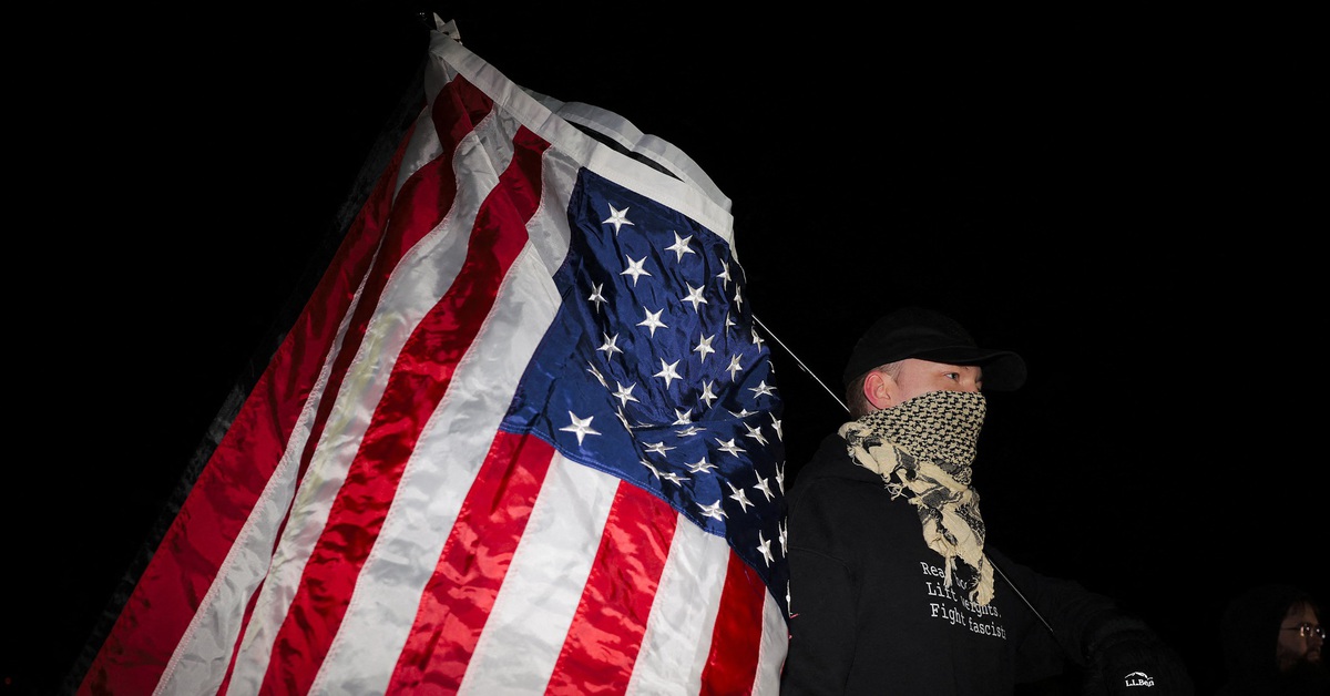 Mỹ giảm hơn 80% phí cho người từ bỏ quốc tịch, còn chỉ 450 USD