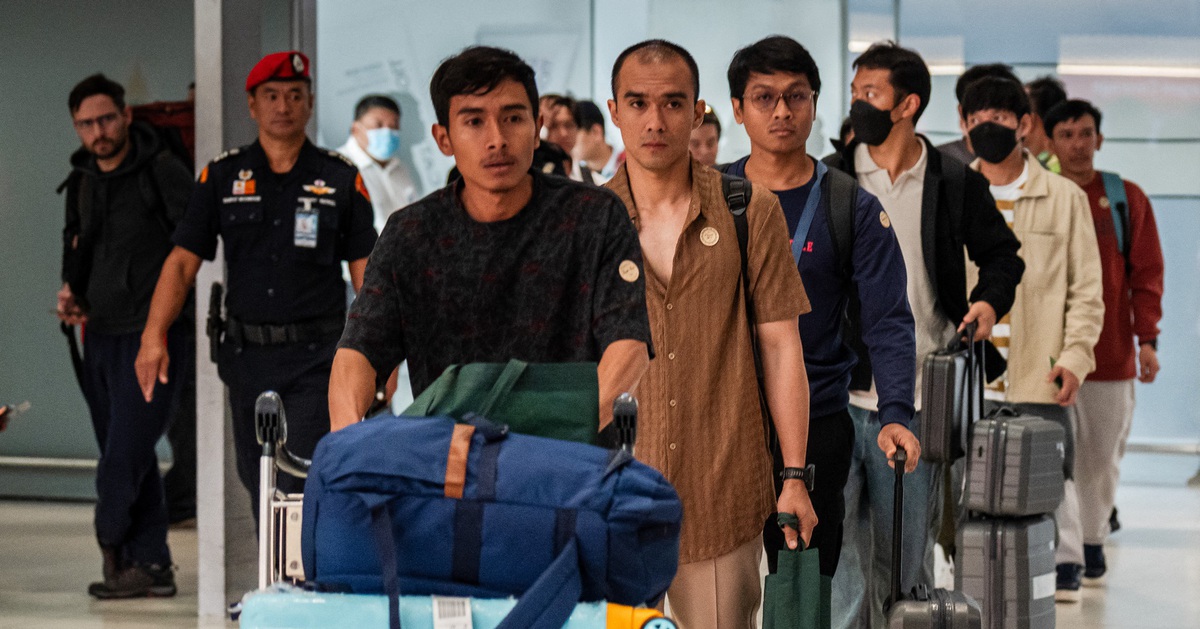 20 thủy thủ Thái Lan về nước sau vụ tấn công tàu ở eo biển Hormuz, 3 người còn mất tích