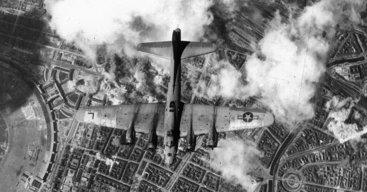 Ném bom: Lịch sử ác mộng của chiến tranh - Kỳ 7: Những trận mưa bom cuối cùng ở Berlin