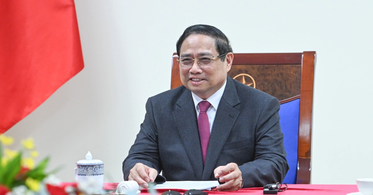 Thủ tướng Phạm Minh Chính điện đàm với Tổng thống Angola, đề nghị hỗ trợ thêm dầu thô và khí đốt