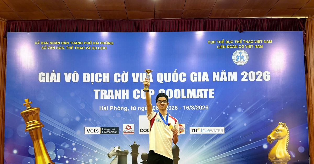 Thí sinh thi Olympia trở thành nhà vô địch cờ vua Việt Nam