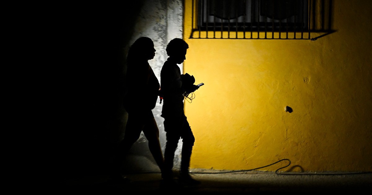 Cuba nỗ lực khôi phục lưới điện toàn quốc sau khi mất điện diện rộng