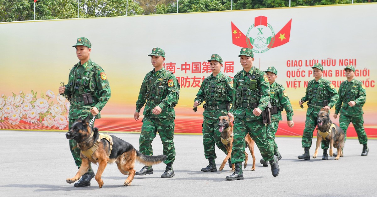 Tổng duyệt Giao lưu hữu nghị quốc phòng biên giới Việt Nam - Trung Quốc lần thứ 10