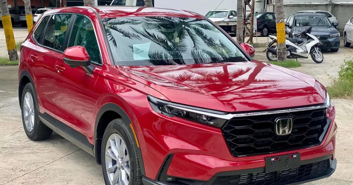 Honda CR-V bản xăng nâng cấp tại Việt Nam: Giá từ 1,039 tỉ, màn lớn, thêm an toàn cạnh tranh CX-5