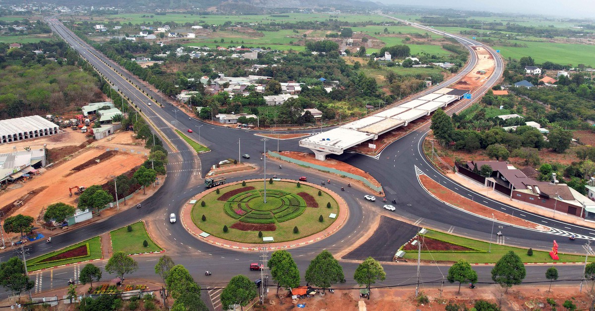 Cao tốc Biên Hòa - Vũng Tàu thông xe khai thác tạm, phương án đi lại ra sao?