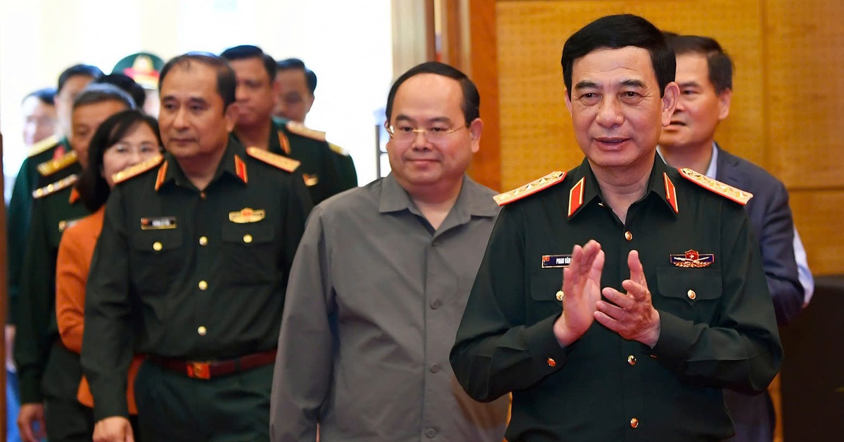 Đại tướng Phan Văn Giang làm việc với Tỉnh ủy Quảng Ninh