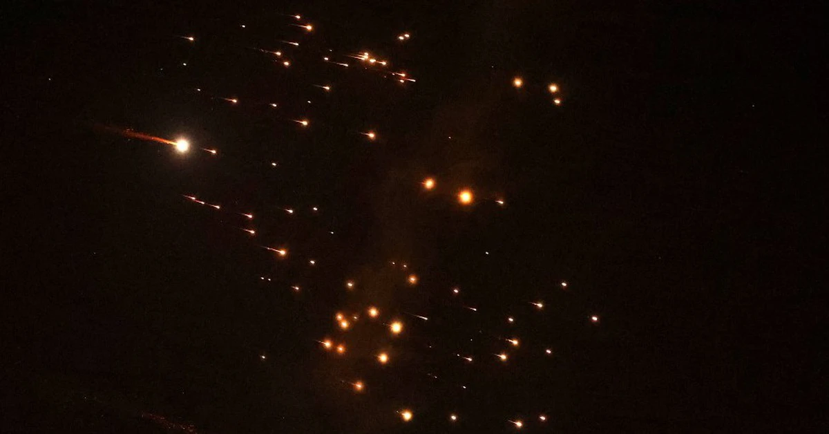 Iran tuyên bố đêm nay sẽ biến 'bầu trời của kẻ thù thành cảnh tượng ngoạn mục hơn nữa'