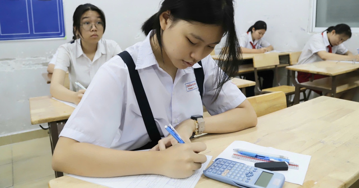 Đề văn học sinh giỏi lớp 9 TP.HCM có chủ đề là 'Chạm'