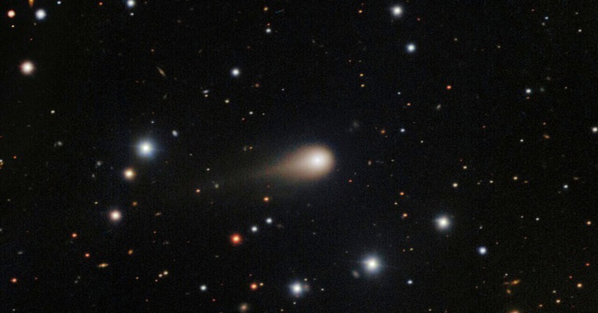 Sao chổi cổ xưa hơn Hệ Mặt trời vừa bay qua Mộc tinh