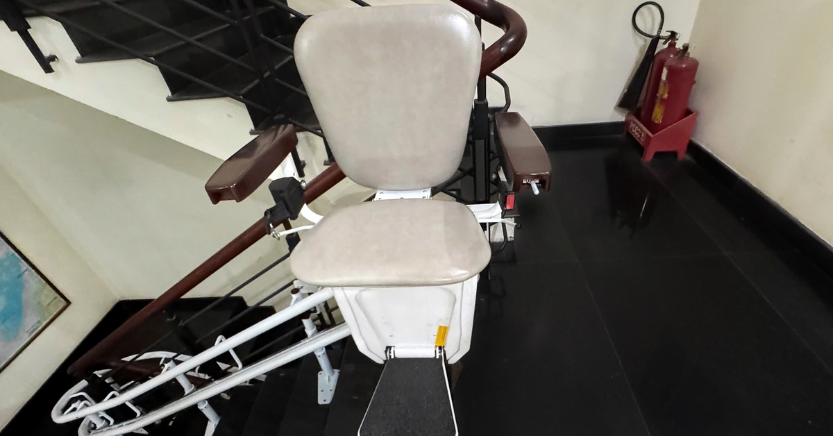 Sống độc lập tuổi xế chiều: Khi cầu thang không còn là rào cản