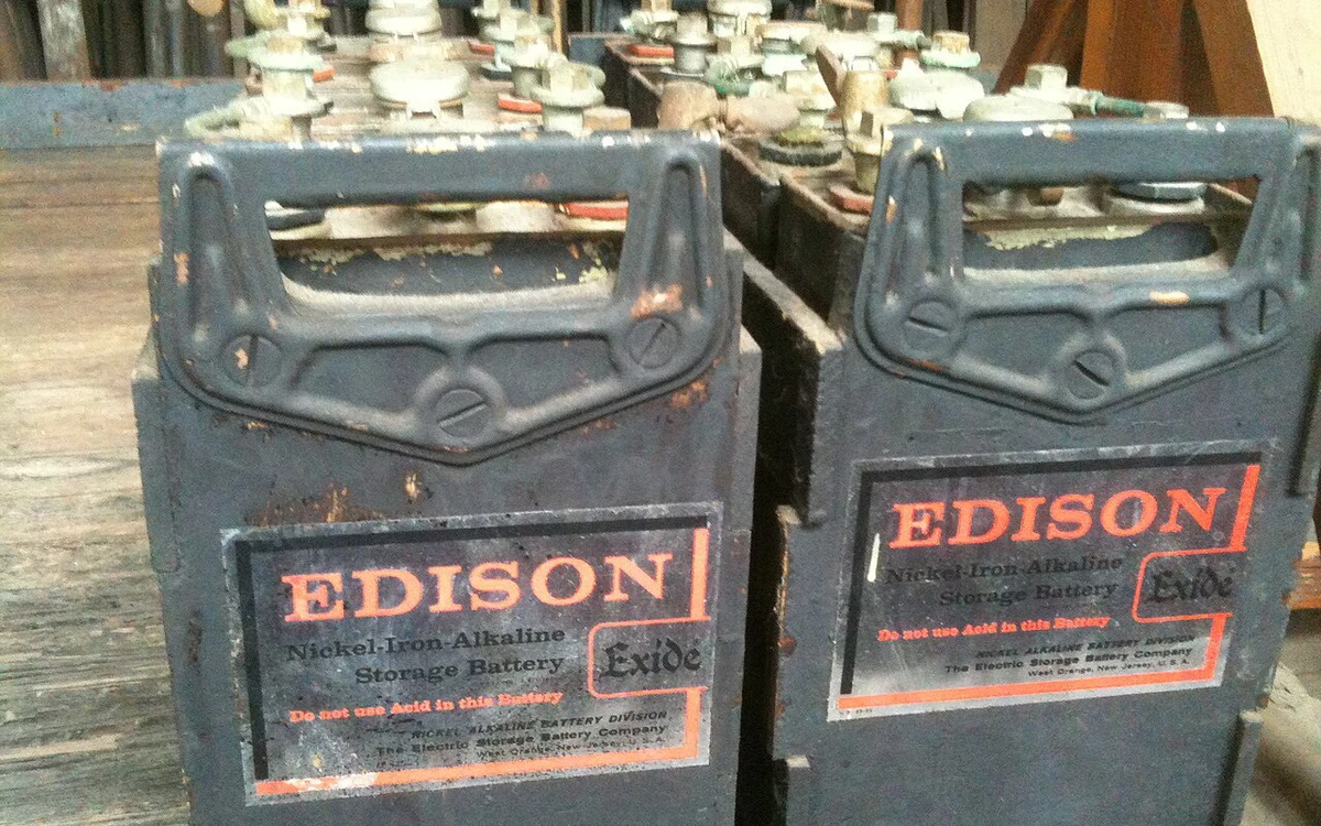 Loại pin 'lì nhất thế giới' sốt trở lại sau 120 năm bị chê