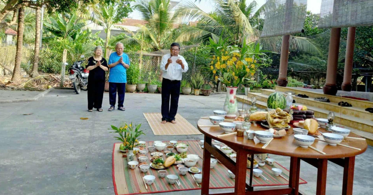 Cúng đất để biết ơn những người mở đất