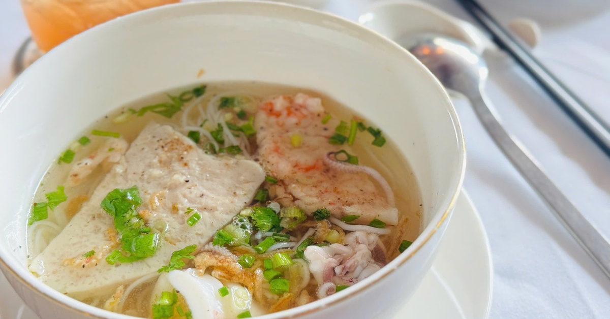 Bún quậy Phú Quốc vào khách sạn 5 sao