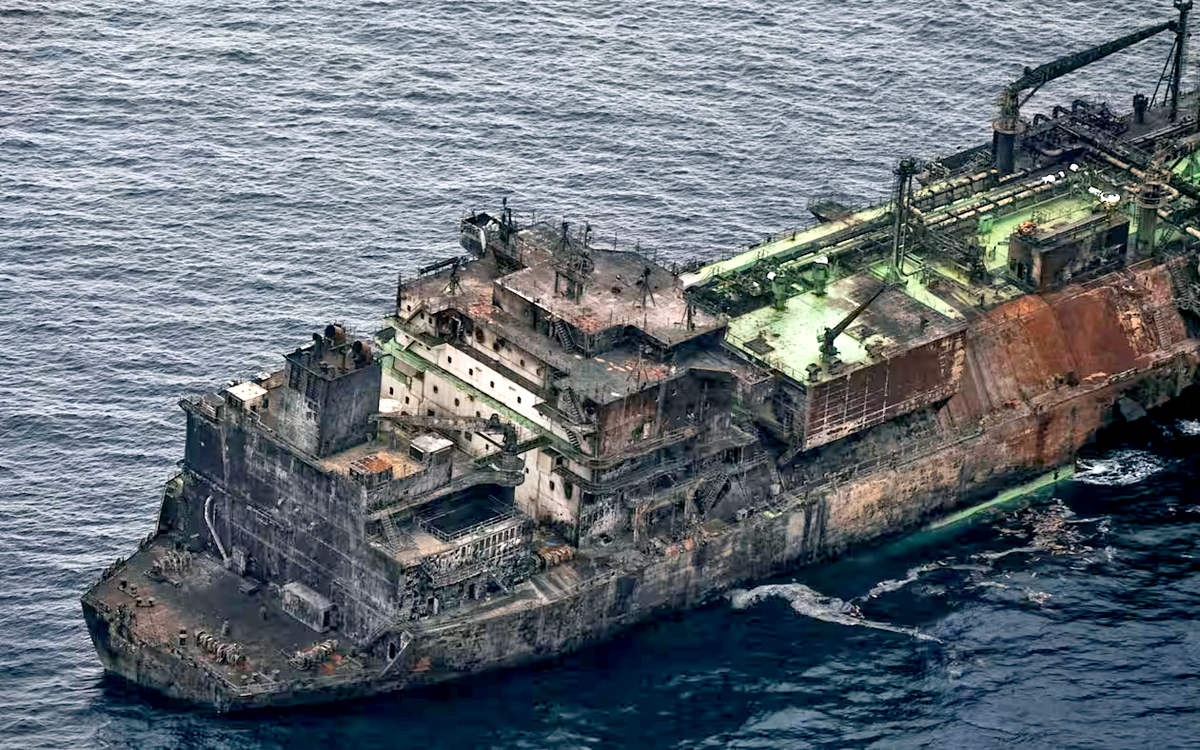 Nga tính điều hải quân bảo vệ tàu thuyền sau khi tàu chở 900 tấn dầu bị tấn công