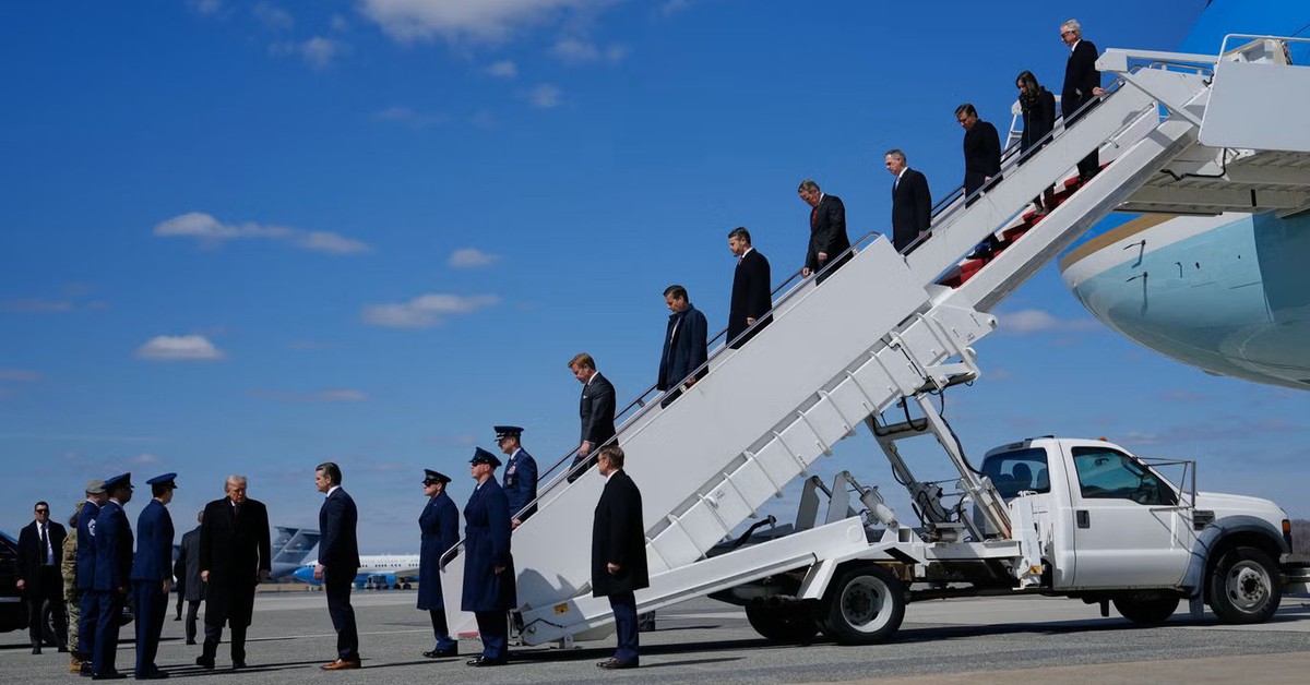 Ông Trump dự lễ trao trả thi hài 6 binh sĩ Mỹ thiệt mạng tại Trung Đông