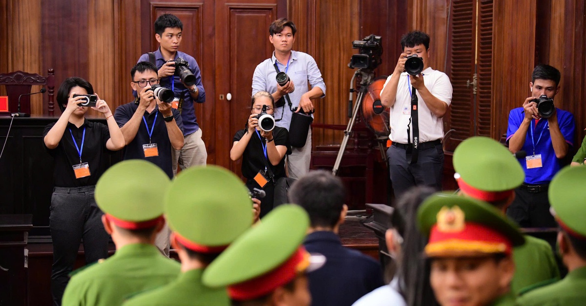 Cần thống nhất việc bảo đảm quyền tác nghiệp của phóng viên tại phiên tòa