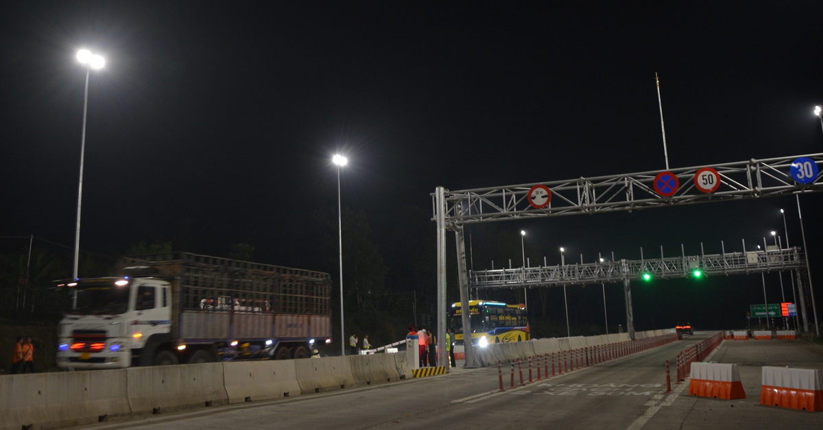 Cao tốc Vĩnh Hảo đến Dầu Giây chính thức thu phí từ 22h đêm 2-3