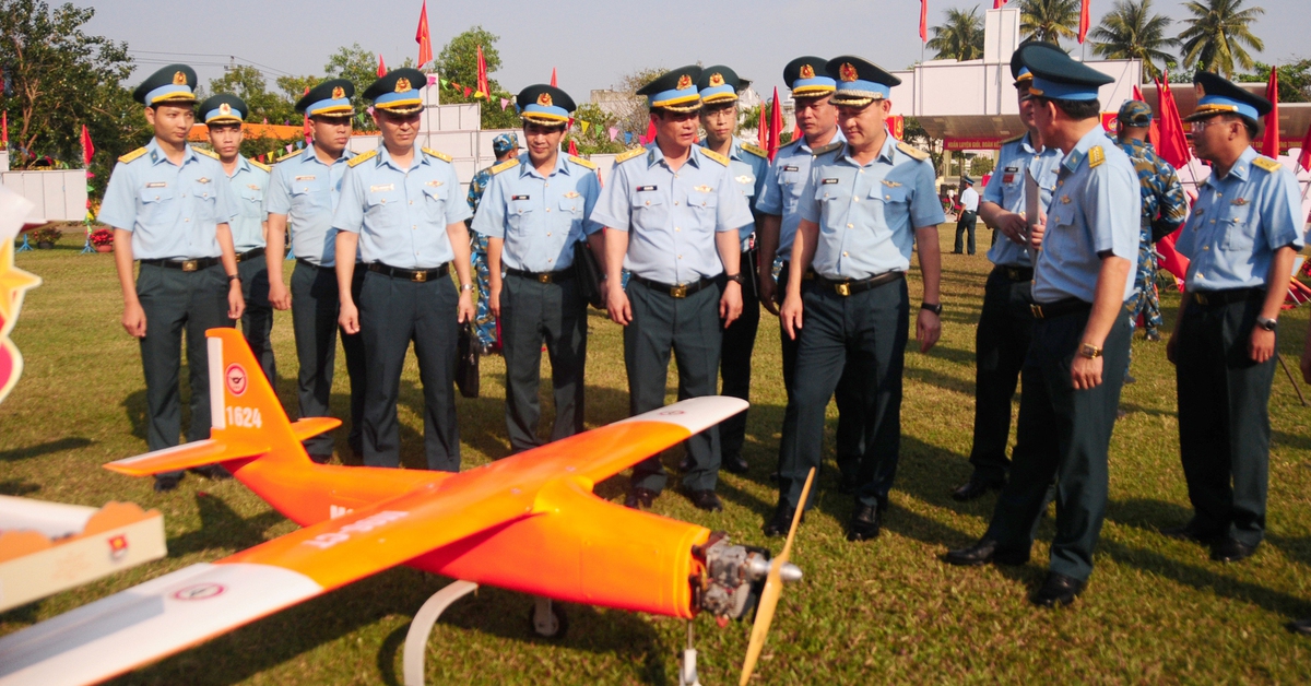 Trung đoàn Tên lửa 282 bảo vệ không phận miền Trung Tây Nguyên ra quân huấn luyện 2026