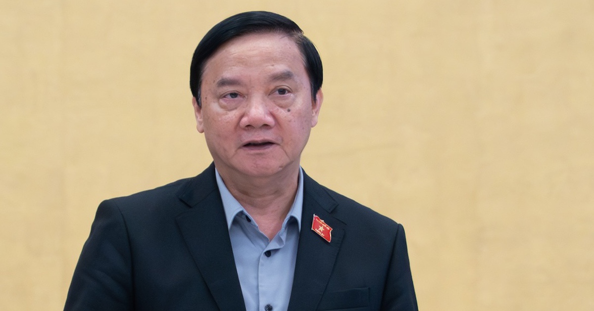 Sang tên đổi chủ mua bán xe máy có hợp đồng công chứng, Phó chủ tịch Quốc hội nói 'bỏ được thì tốt'