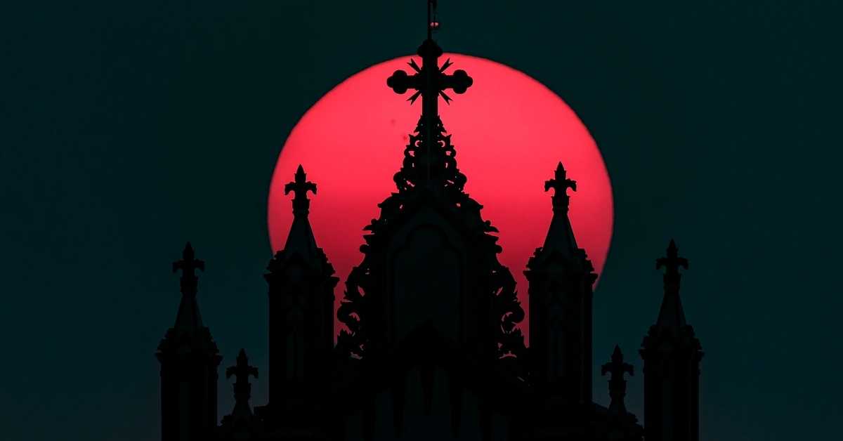 Chiều tối mai 3-3, người dân Việt Nam có thể ngắm 'trăng máu'