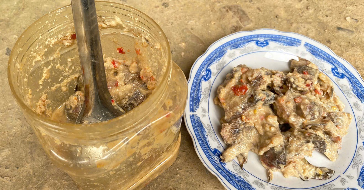 Cá ủ chua, đồ đóng hộp có thể chứa độc tố gây ngộ độc nặng, làm sao nhận biết?