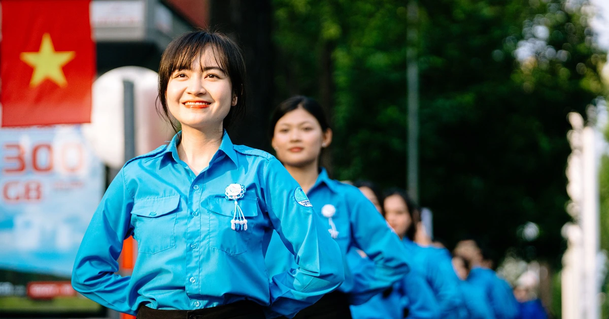 Tuổi trẻ TP.HCM hòa nhịp sức trẻ đồng diễn kỷ niệm 95 năm thành lập Đoàn TNCS Hồ Chí Minh