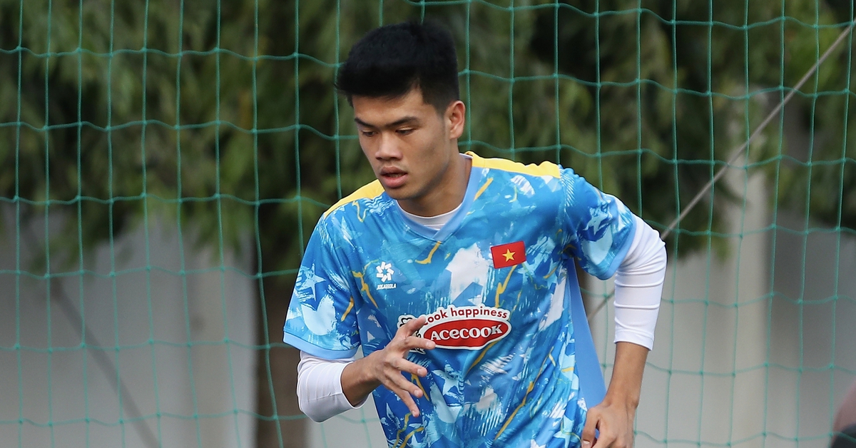 Trung vệ U23 Việt Nam Đinh Quang Kiệt: Sẵn sàng đá tiền đạo để dự Asiad 2026