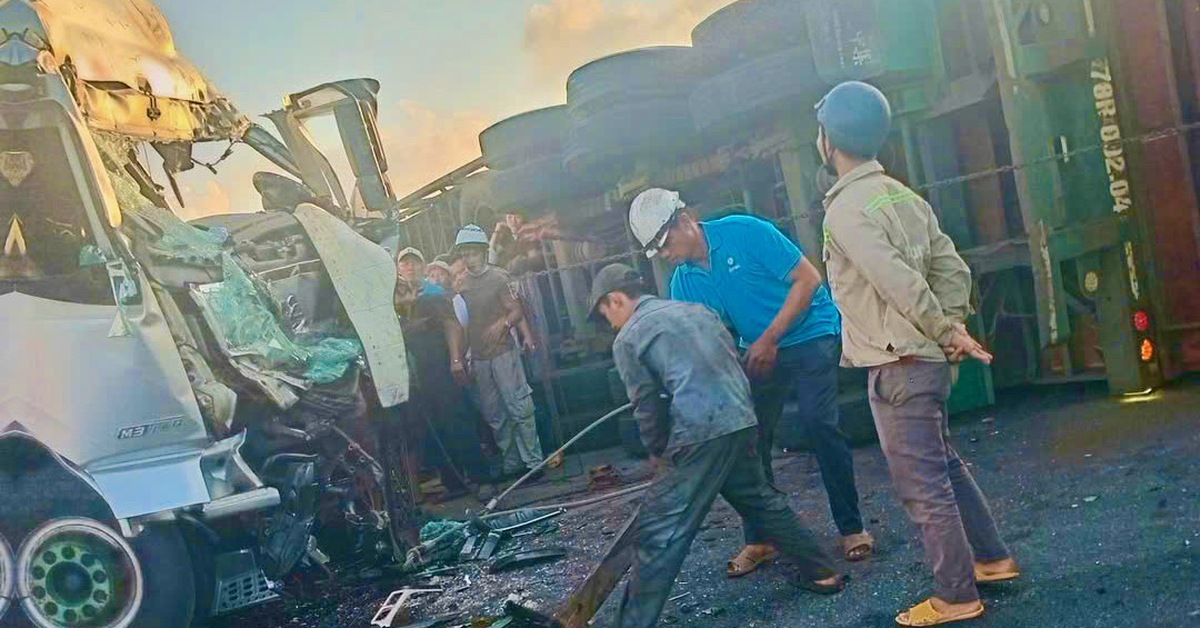 Tai nạn giữa xe tải và xe container, 1 tài xế thiệt mạng