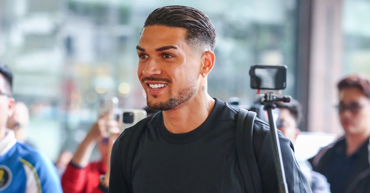 Đỗ Hoàng Hên hứng khởi hội quân tuyển Việt Nam