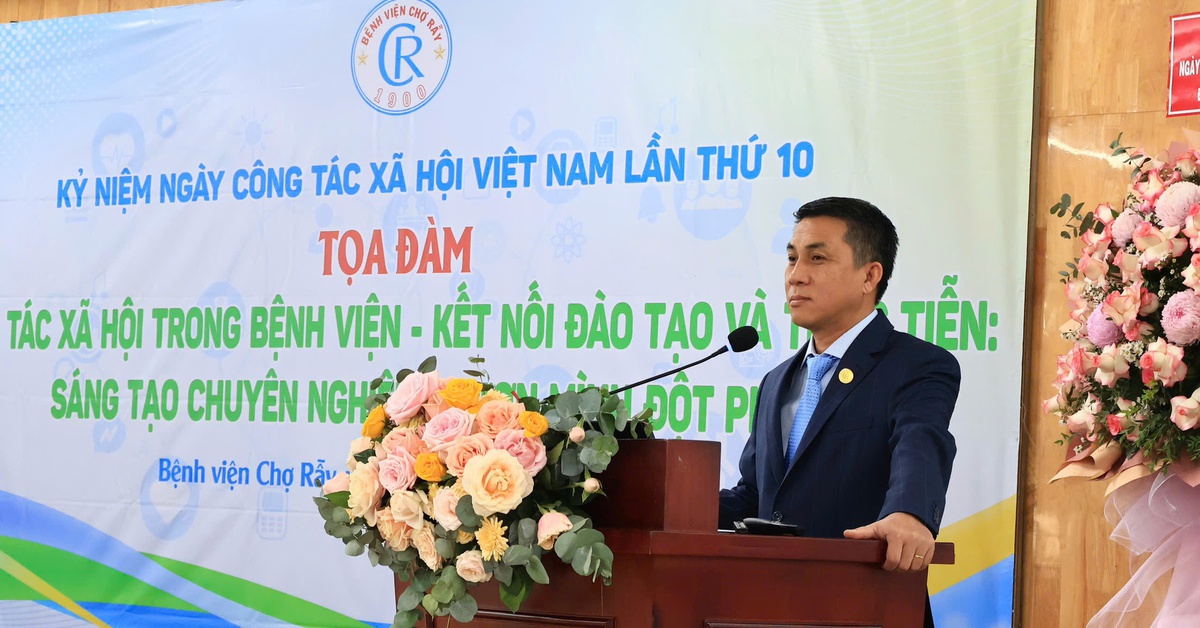 Công tác xã hội trong bệnh viện: 'Mắt xích' quan trọng trong điều trị