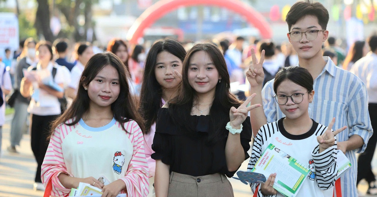 Ngày hội tư vấn tuyển sinh tại Hải Phòng, Cần Thơ diễn ra sáng nay [1]