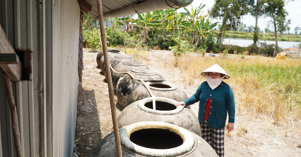 Xài tiết kiệm để không thiếu nước ngọt vào mùa khô