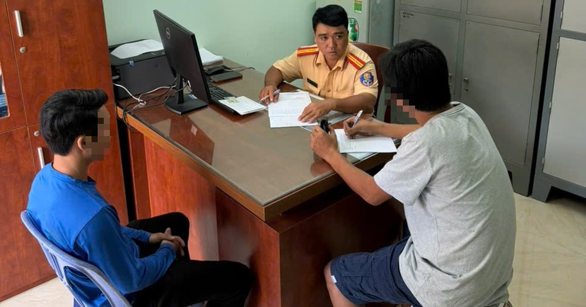 Hai tài xế đánh nhau ở phường Chợ Lớn vì 'không ai nhường đường cho ai'