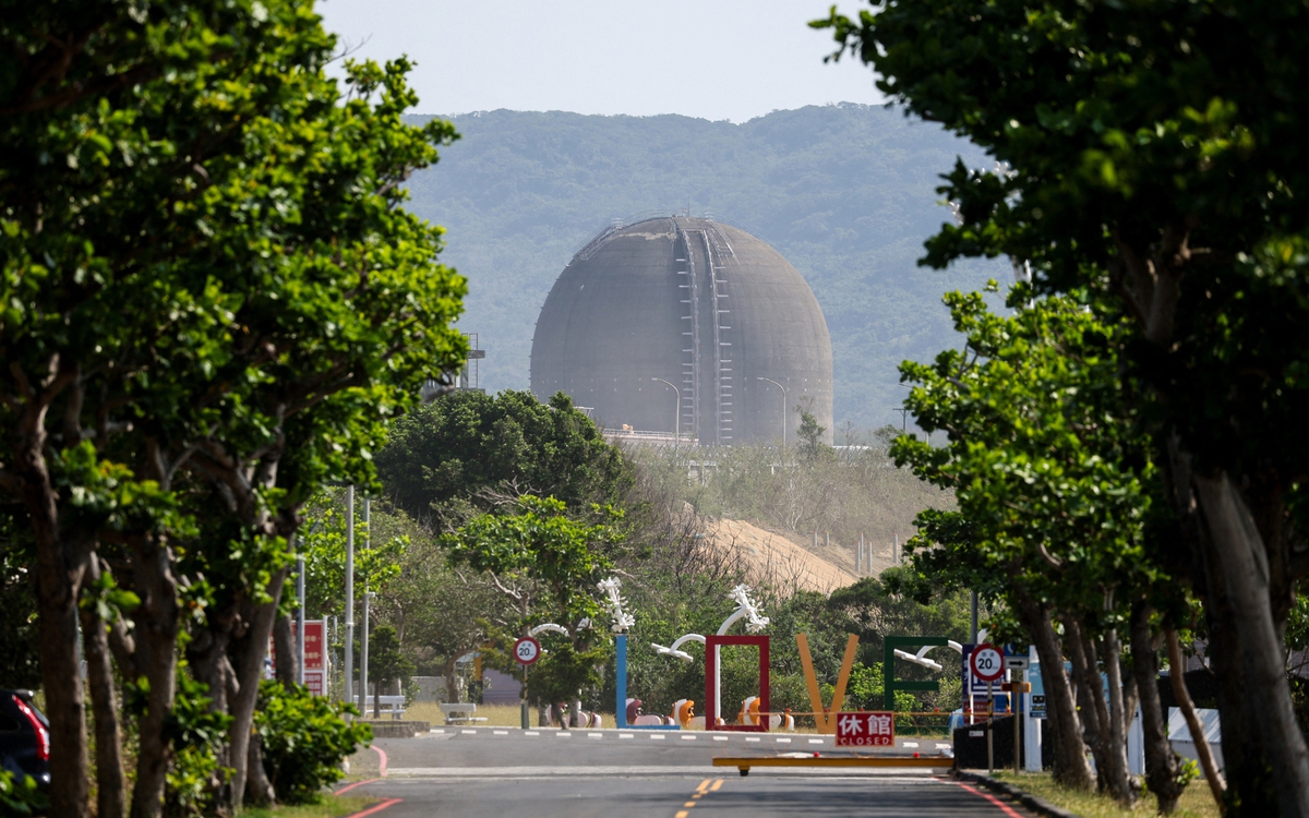 Giữa cơn sốc dầu mỏ, thế giới cân nhắc tìm về điện hạt nhân?