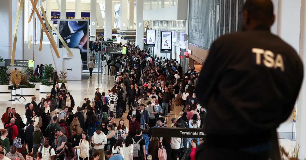 Mỹ phát cảnh báo toàn cầu với công dân giữa căng thẳng Iran leo thang