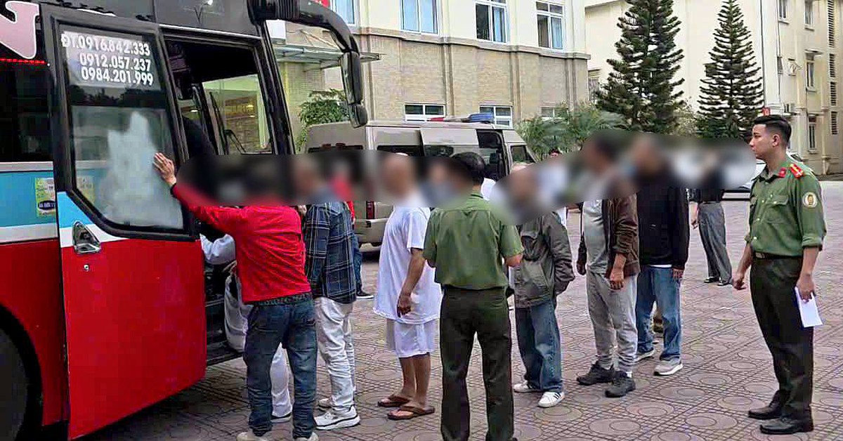 Công an TP.HCM tiếp nhận 34 công dân Việt Nam bị Mỹ trục xuất