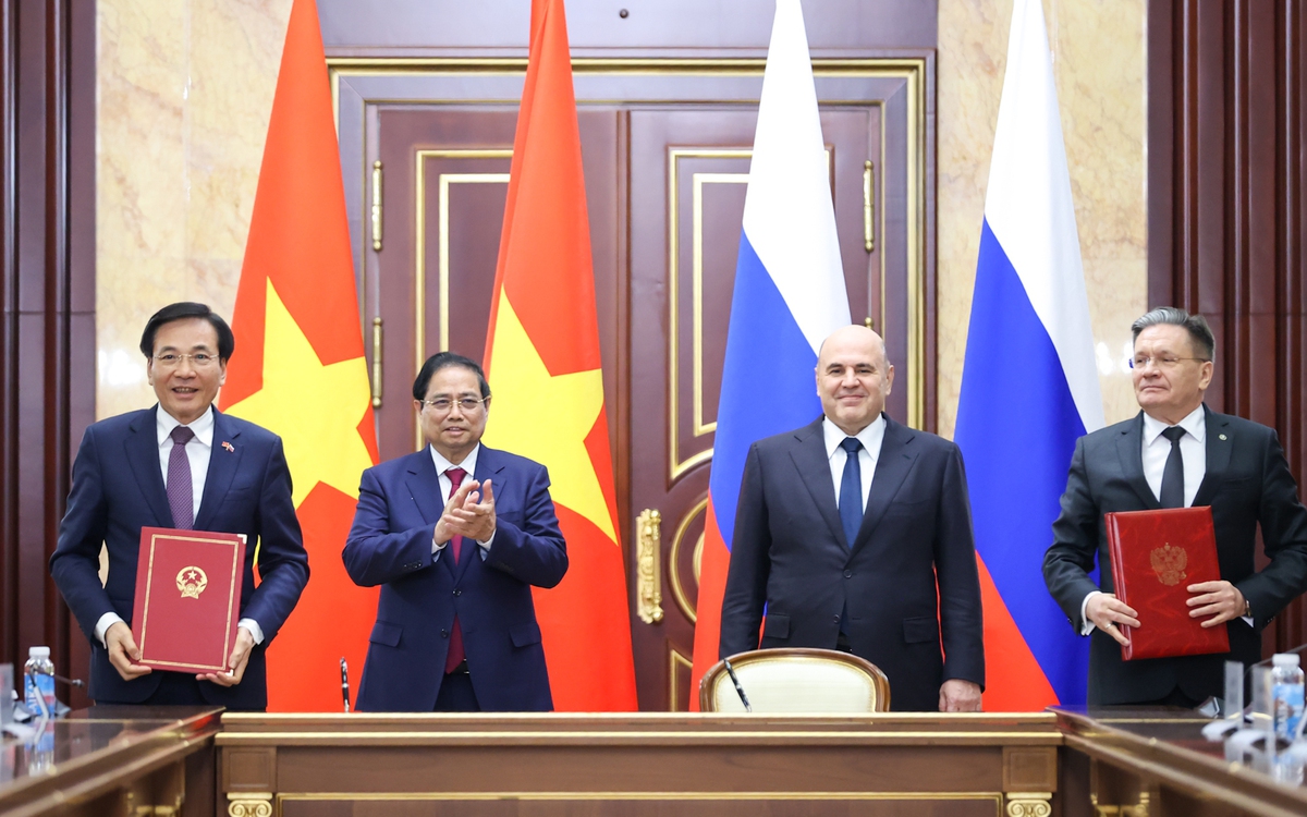 Việt Nam và Nga ký hiệp định xây dựng nhà máy điện hạt nhân
