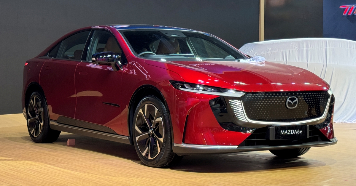 Ngắm xe điện Mazda 6e đấu Camry: Chạy tới 600km/sạc, có cả bản không cần lo tìm trạm sạc