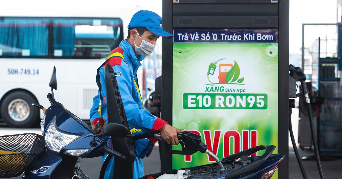 Cấp bách chuyển đổi xăng sinh học