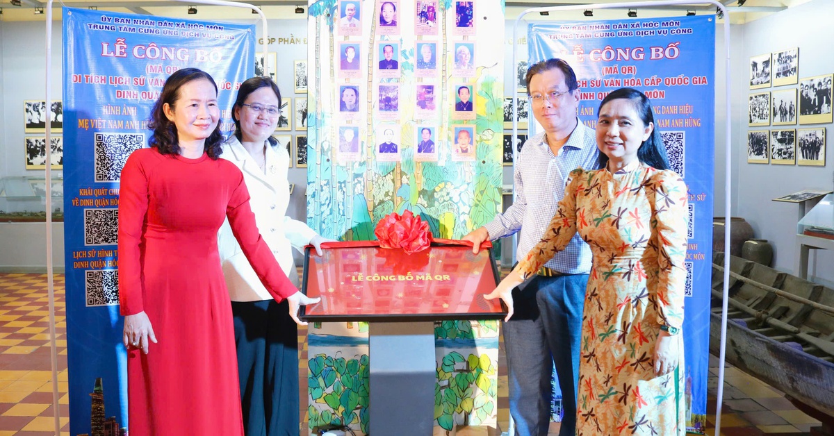 Xã Hóc Môn công bố mã QR giới thiệu di tích Dinh Quận Hóc Môn và tri ân Mẹ Việt Nam anh hùng