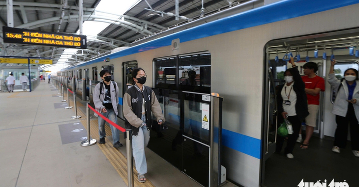 Tiết kiệm xăng dầu nên giữ tay ga đều, vệ sinh lọc gió, tắt máy khi dừng đèn đỏ