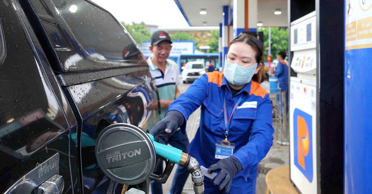 Bộ Công Thương: Nhiều biện pháp bình ổn, giá xăng dầu Việt Nam thấp hơn đáng kể các nước lân cận