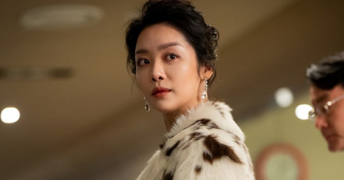 Ác nữ Cha Joo Young hóa 'phản diện mạnh nhất lịch sử' trong Climax