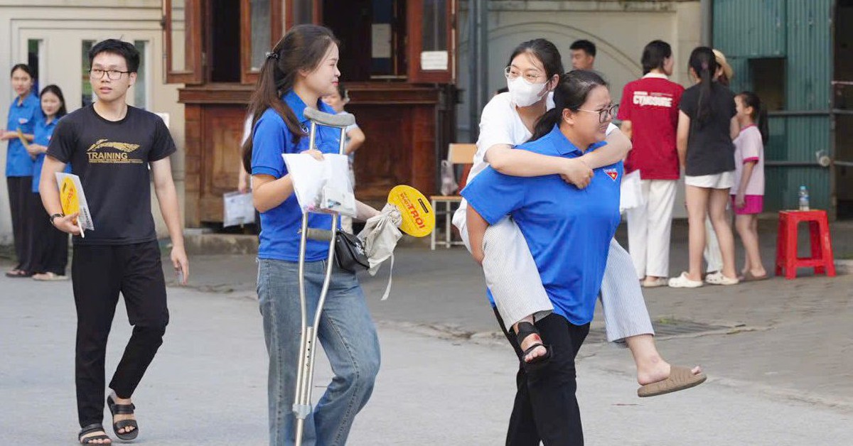 Trung ương Đoàn tặng bằng khen cho Đoàn Trường ĐH Vinh vì dấu ấn tình nguyện