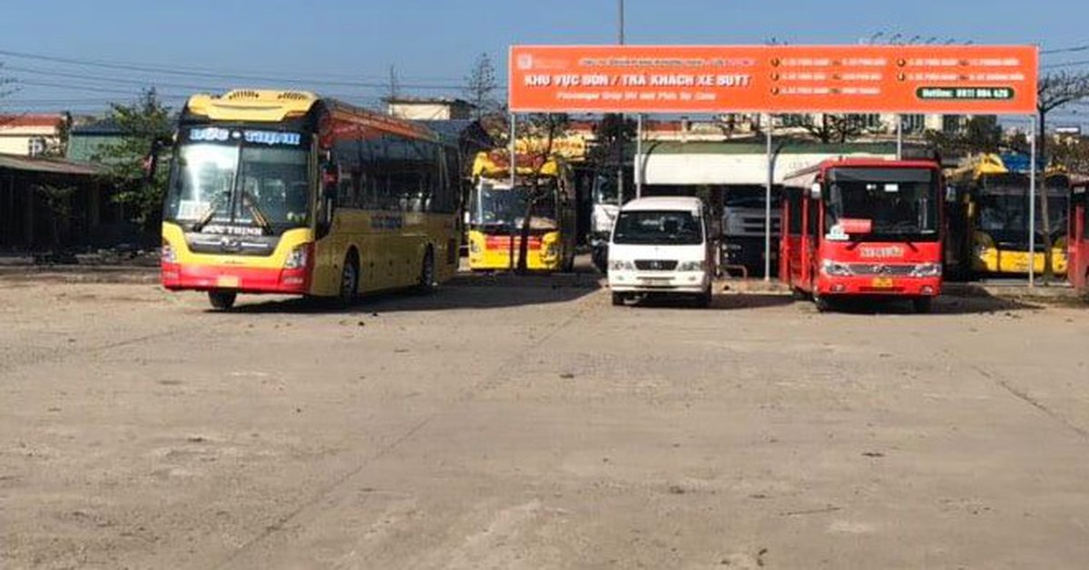 Huế sẽ thu phí đỗ xe không dùng tiền mặt tại bến xe, bãi đỗ xe